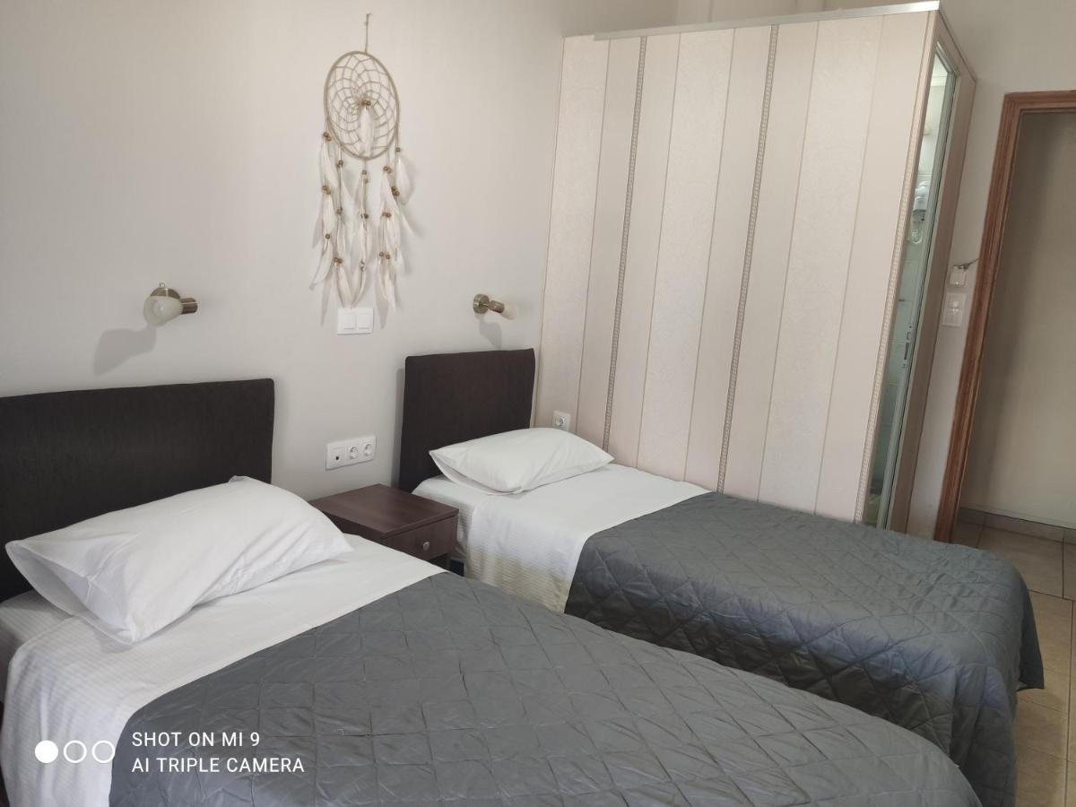 Hotel Trifylia Kyparissia Exteriör bild